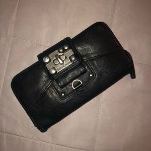 ❤️ Juicy Couture Leather Wallet